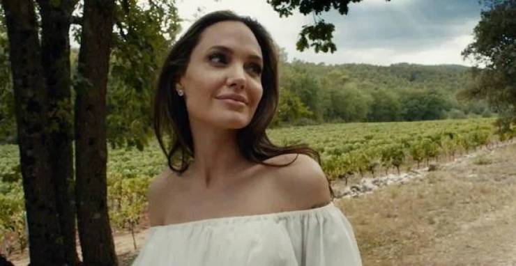 Celebrity Moms Who Still Look Disgustingly Good