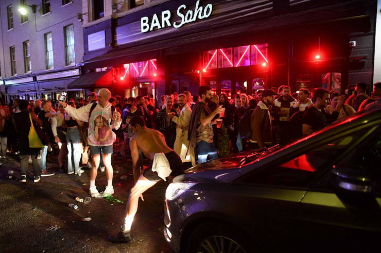 Drunk Weekend In Great Britain