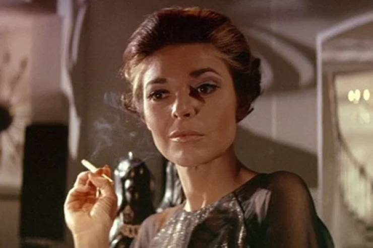 Hottest “Experienced” Women In Movies