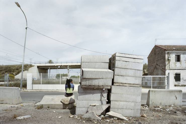 “The Waiting Game” – Powerful Photo Project About Spanish Prostitutes
