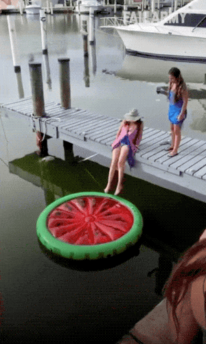 drunk girl fails 16 gifs 5.html - 1 HD GIF | Premium Gallery 2021