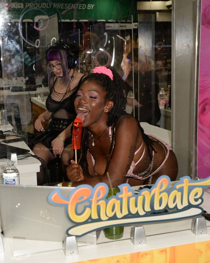 Adult Movie Stars At “Exxxotica Expo” In Miami