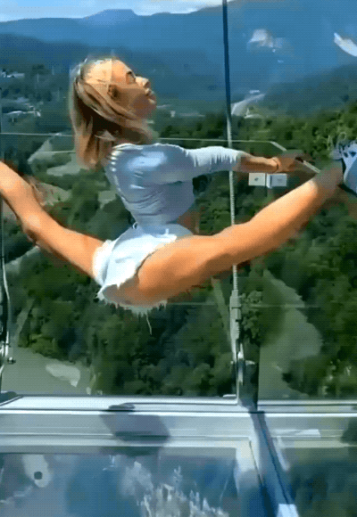 Get Fit With These Fitness Girls!