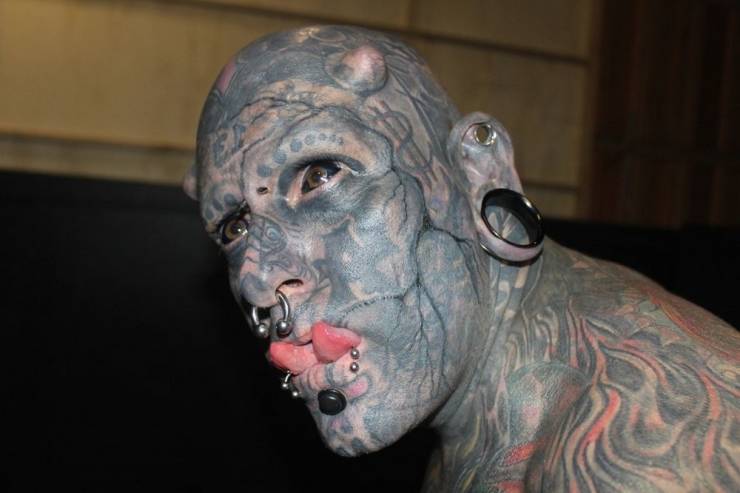 Freaks Who Keep Destroying Their Own Bodies