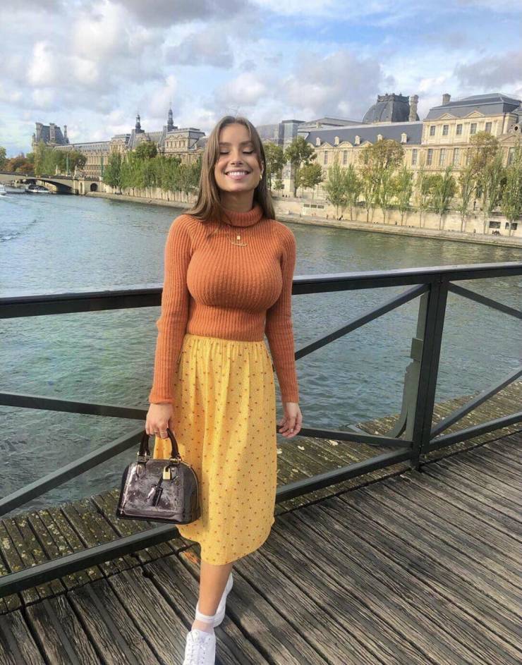 Sweater Season Looks Pretty Hot!