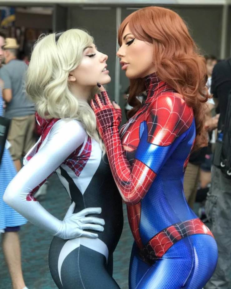 These Are Some Hot Spider-Girls!