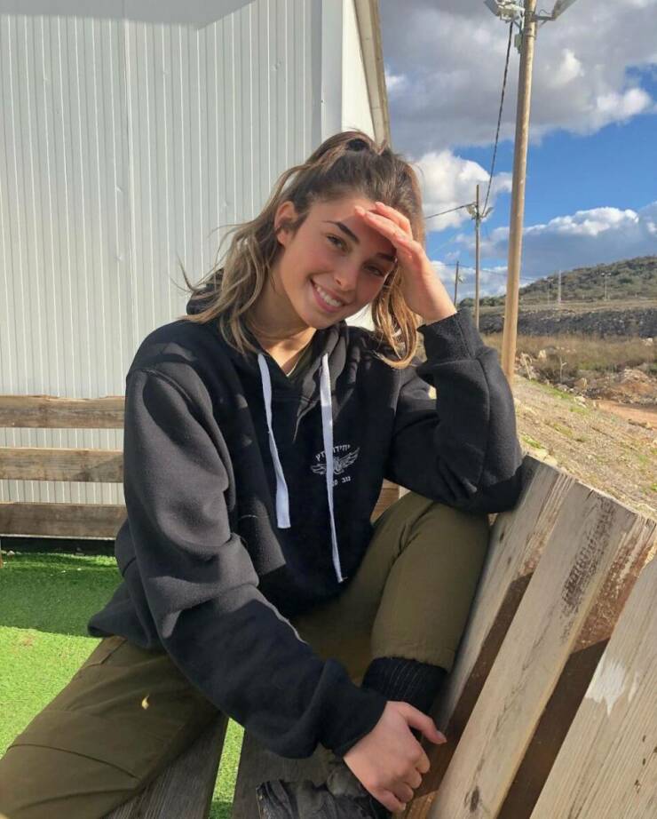 Israeli Army Girls With And Without Their Uniforms