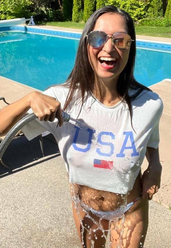 American Women – So Sexy, So Independent!