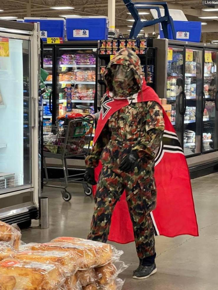 “Walmart” Is A Wild Place…