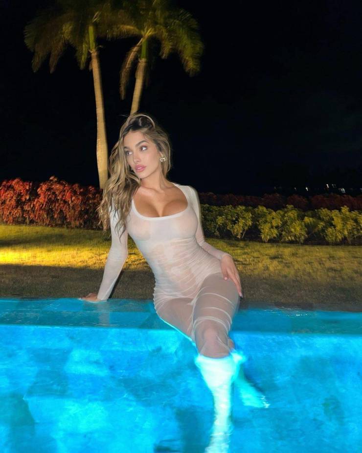 sexy girls in tight dresses 57 pics 25.html - 57 HD Photos | Premium Gallery 2022