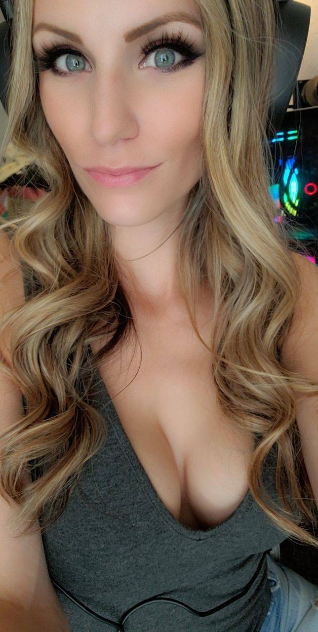 boobs boobs everywhere 48 pics 24.html - 48 HD Photos | Premium Gallery 2022