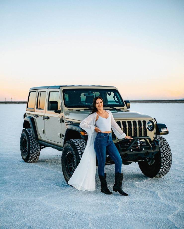 Hot Girls & Big Cars