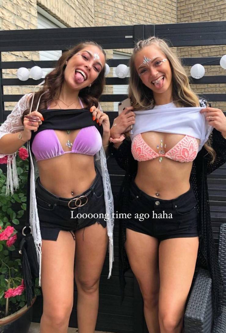 Festival Girls Love Having Fun!