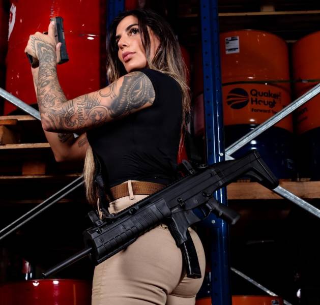Sexy Girls With Some Serious Firearms