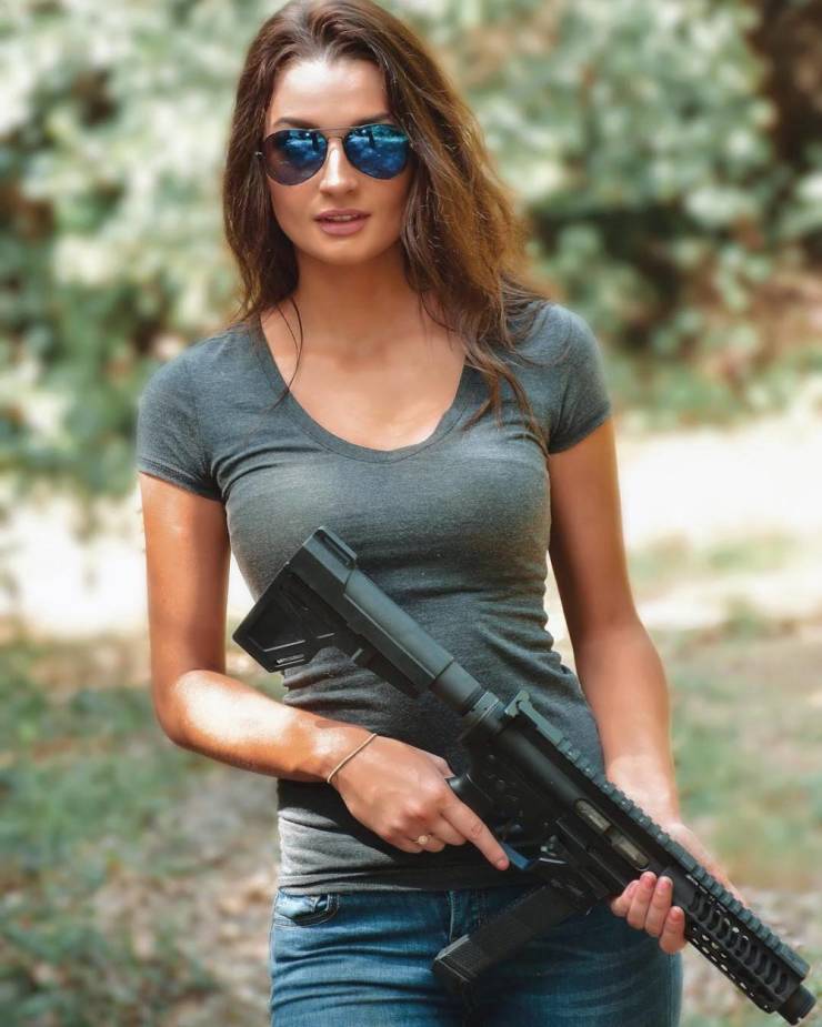 sexy girls with some serious firearms 56 pics 3.html - 56 HD Photos | Premium Gallery 2022