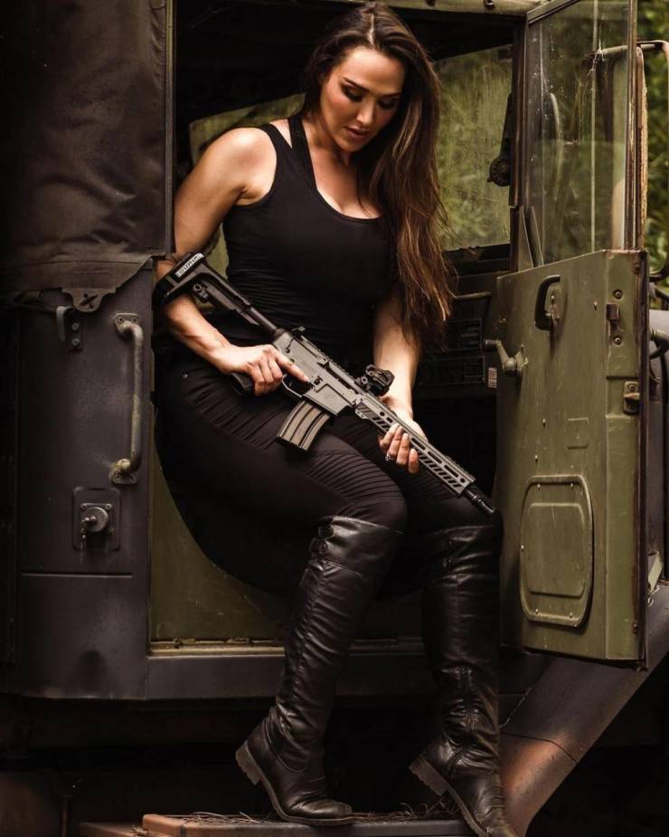 sexy girls with some serious firearms 56 pics 3.html - 56 HD Photos | Premium Gallery 2022