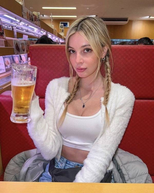 cheers to everyone 35 pics 8 gifs 19.html - 35 HD GIF | Premium Gallery 2022