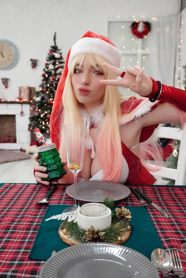 Cosplay? No, Sexy Cosplay!