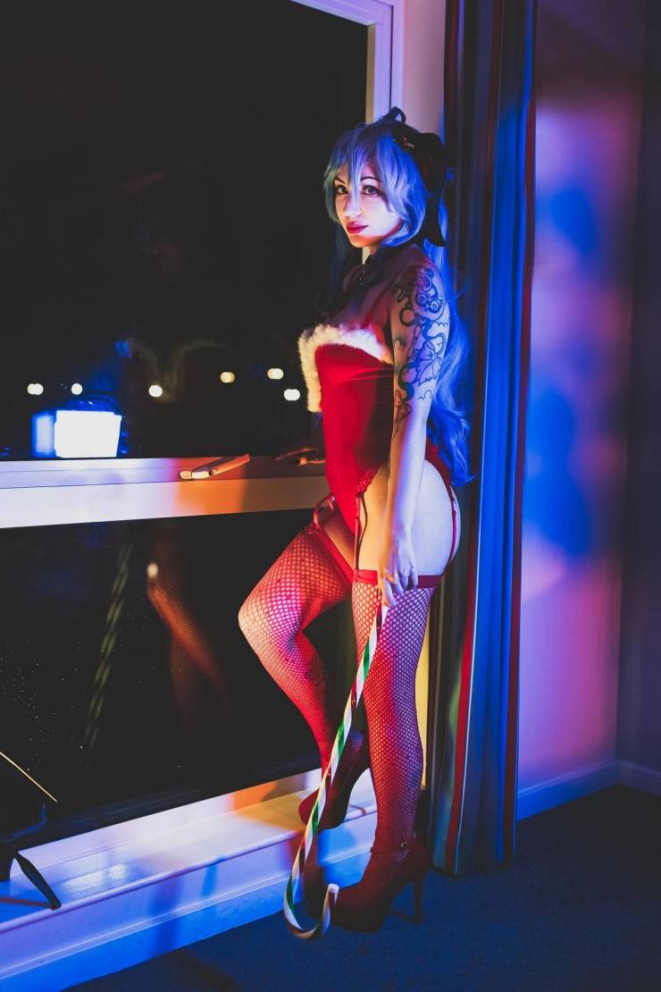 Cosplay? No, Sexy Cosplay!