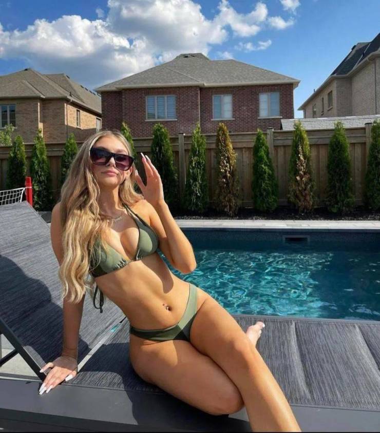 Beautiful Summer Loving Bikini Girls