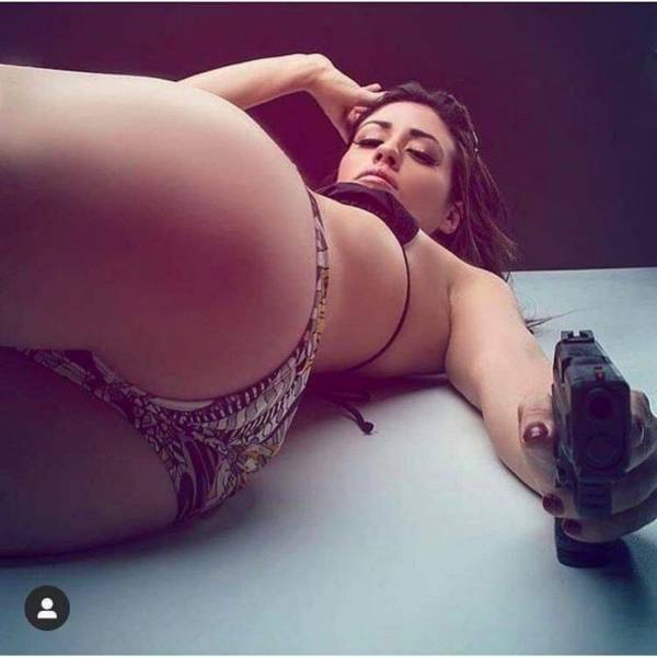 Big Guns And Sexy Girls