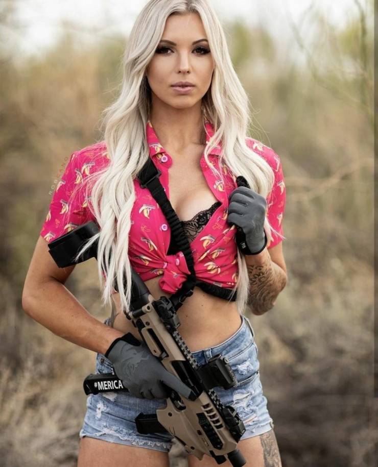 Big Guns And Sexy Girls