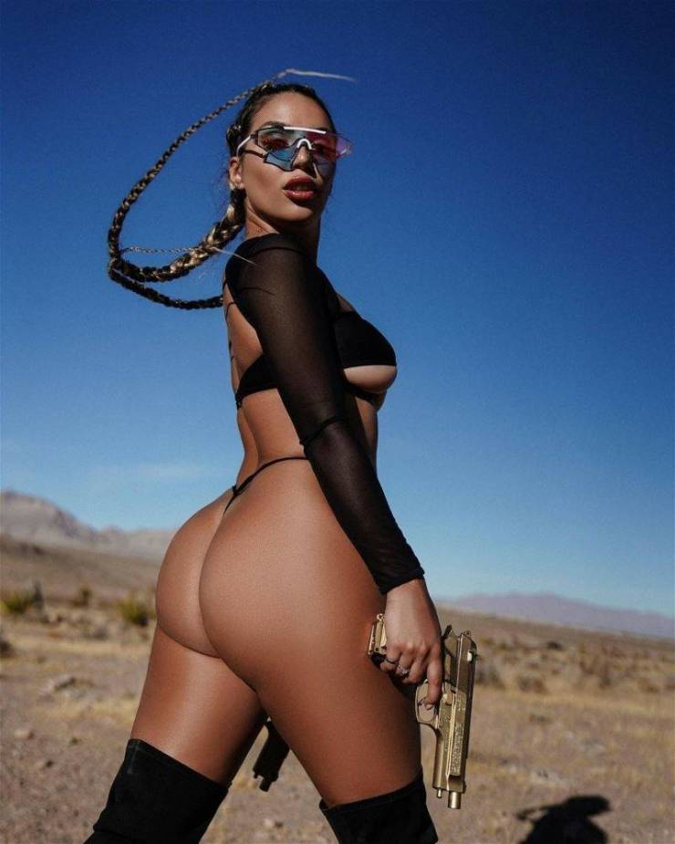 Big Guns And Sexy Girls