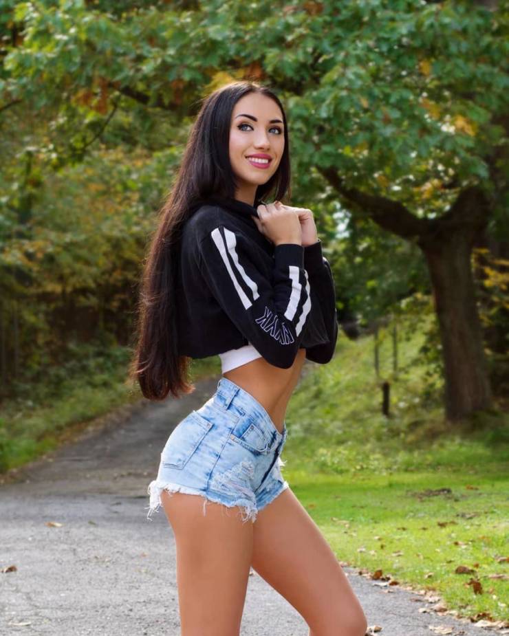 woah theyre so short 71 pics 2.html - 71 HD Photos | Premium Gallery 2023