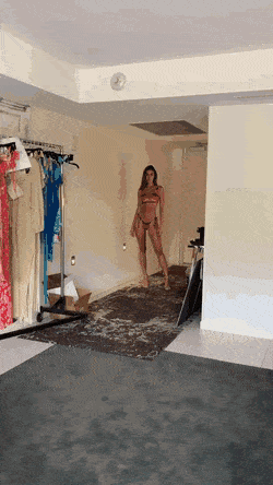 their legs are soo long 38 gifs 10.html - 1 HD GIF | Premium Gallery 2023