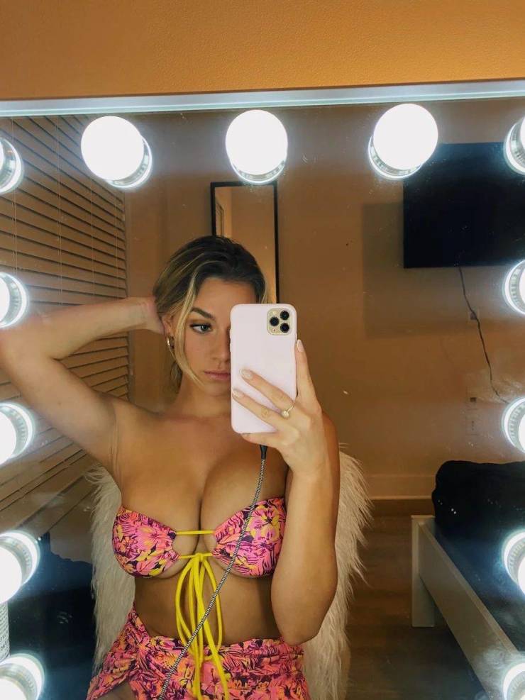 big boobs only 44 pics 1.html - 44 HD Photos | Premium Gallery 2023