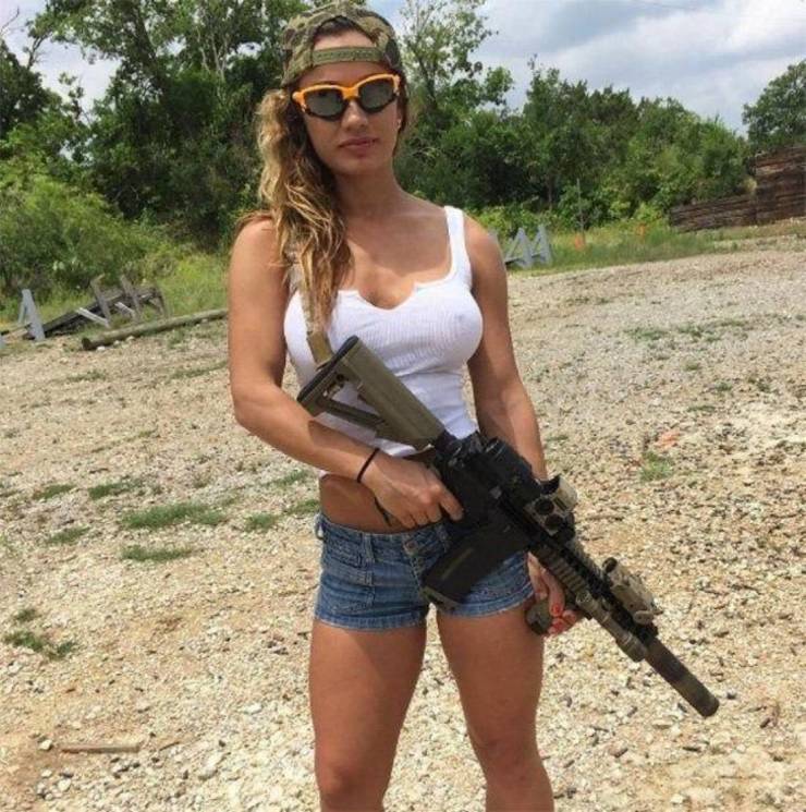 big guns and sexy girls 61 pics 9.html - 61 HD Photos | Premium Gallery 2023