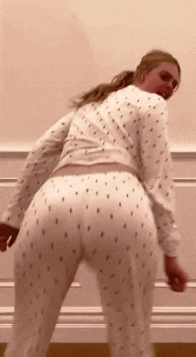 girls having some fun 39 gifs 6.html - 1 HD GIF | Premium Gallery 2023