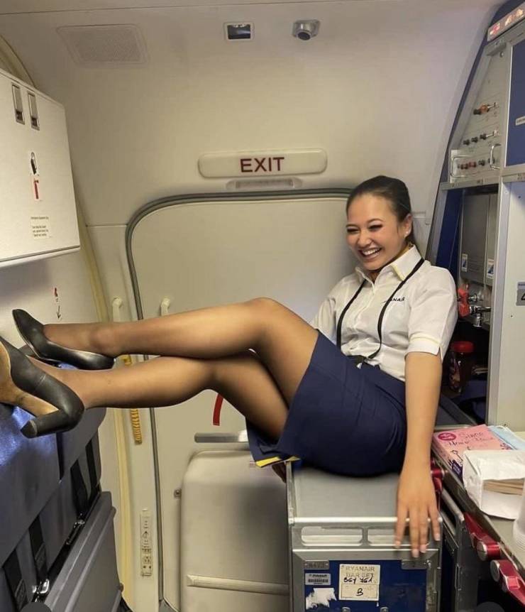 flight attendants share their sexy pics 28 pics 7 gifs 2.html - 28 HD GIF | Premium Gallery 2023