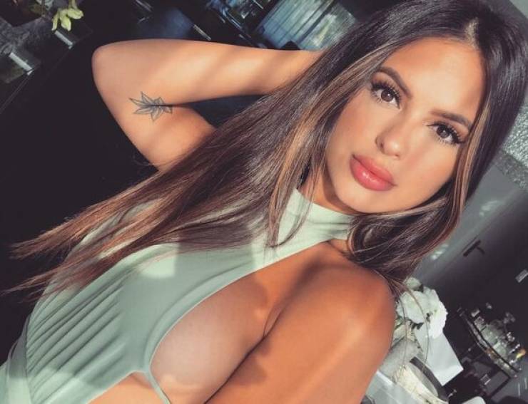 the beauty of side boobs 30 pics 8.html - 30 HD Photos | Premium Gallery 2023