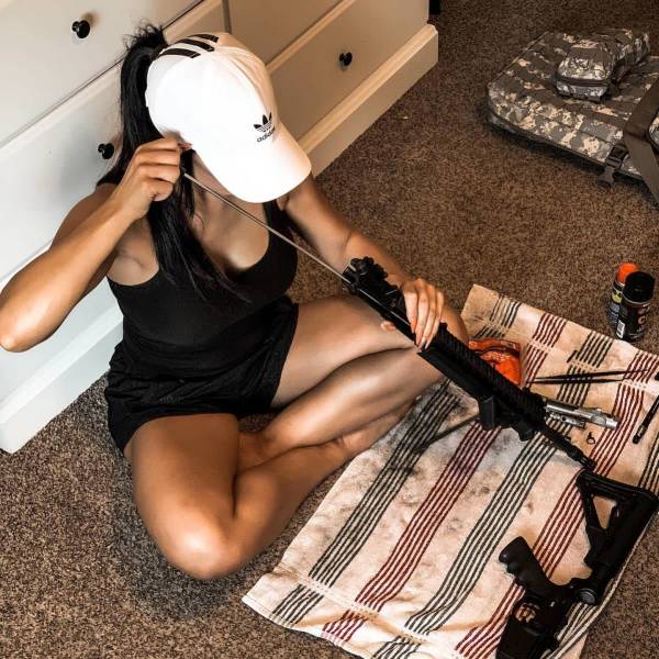 guns and girls a powerful combination 47 pics 17.html - 47 HD Photos | Premium Gallery 2023