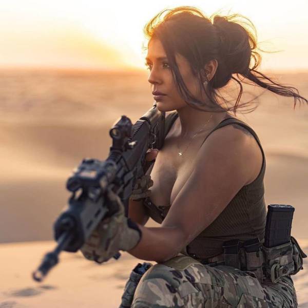 guns and girls a powerful combination 47 pics 17.html - 47 HD Photos | Premium Gallery 2023