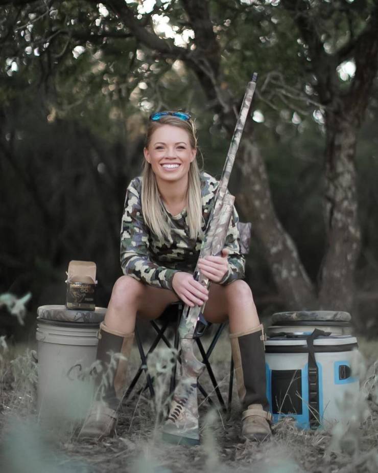 guns and girls a powerful combination 47 pics 17.html - 47 HD Photos | Premium Gallery 2023