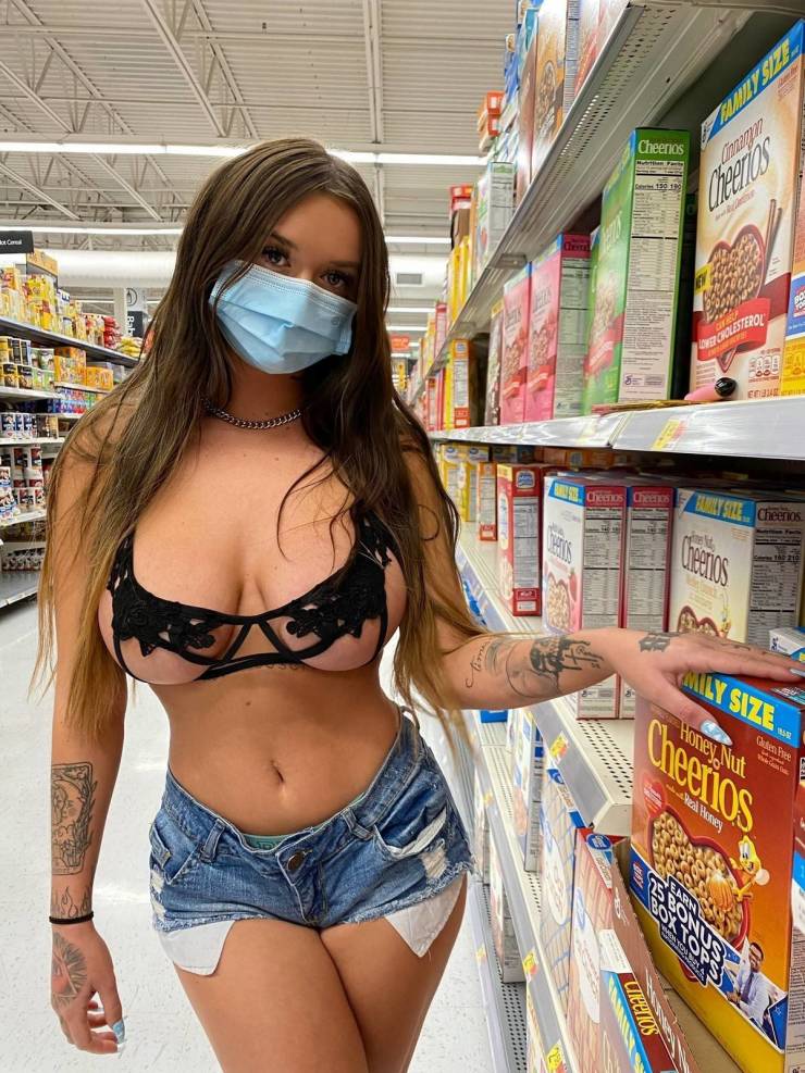 Over-whelming Under-Boobs