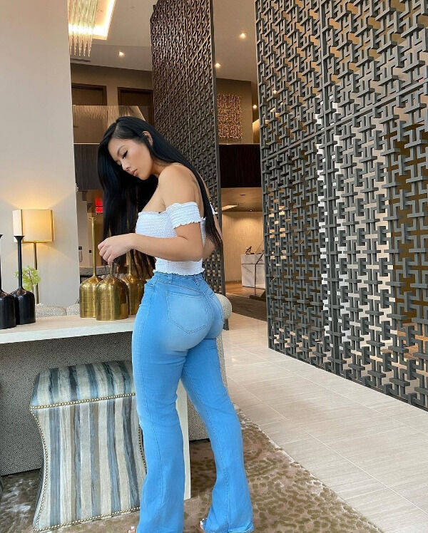 neverending struggle with tight jeans 46 pics 2 gifs 15.html - 46 HD GIF | Premium Gallery 2023