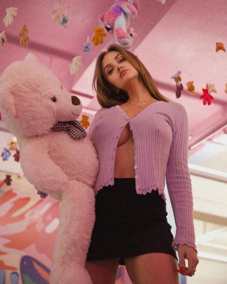 no more bras 46 pics 13.html - 46 HD Photos | Premium Gallery 2023