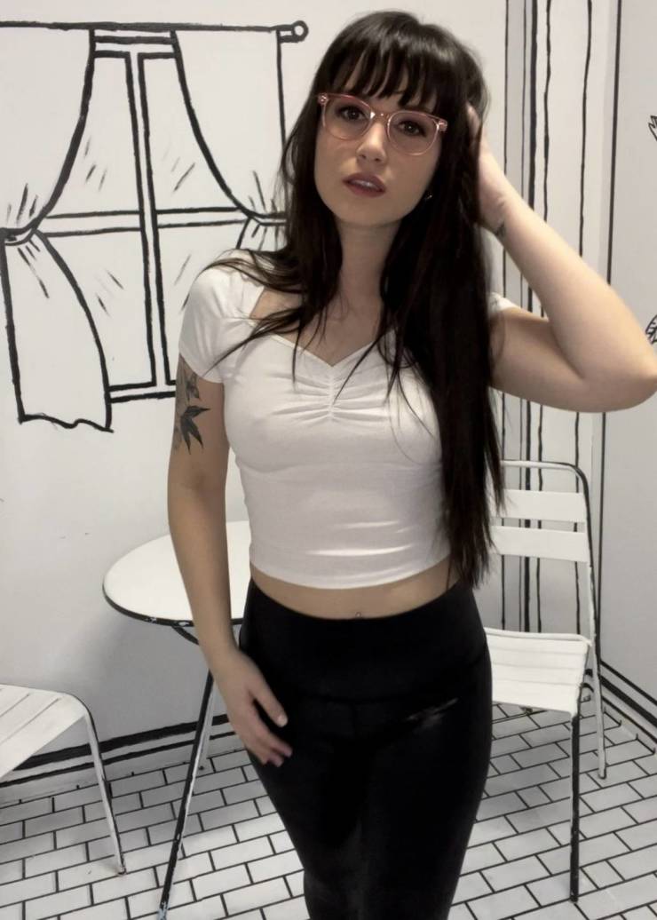 no more bras 48 pics 9.html - 48 HD Photos | Premium Gallery 2023