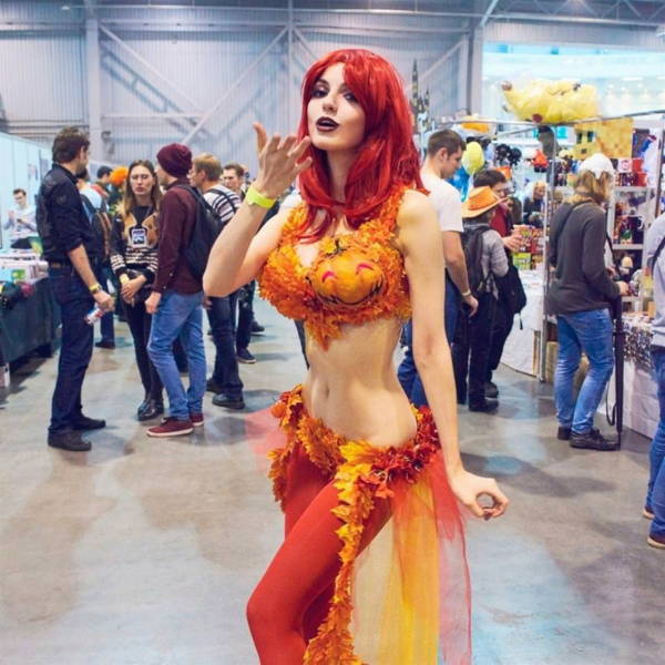 Cosplay? No, Sexy Cosplay!