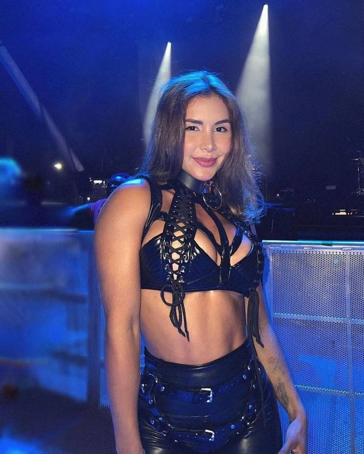 Sexy Music Festival Girls!