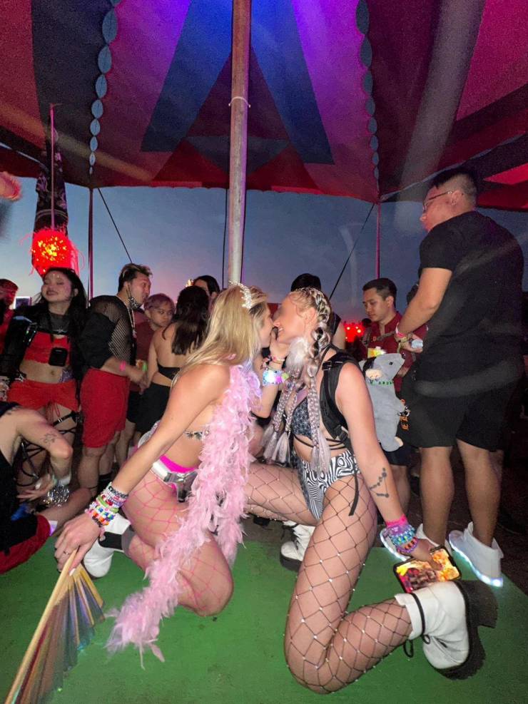 Sexy Music Festival Girls!