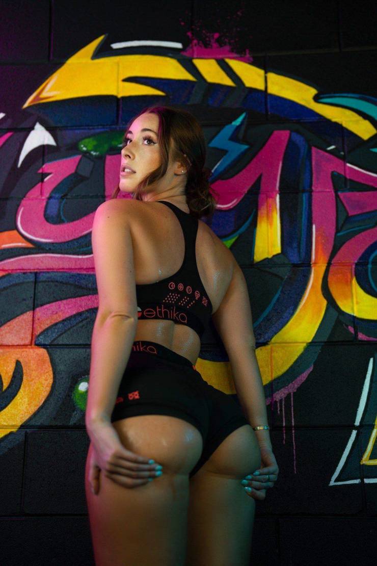 A Booty-full Collection Of Girls