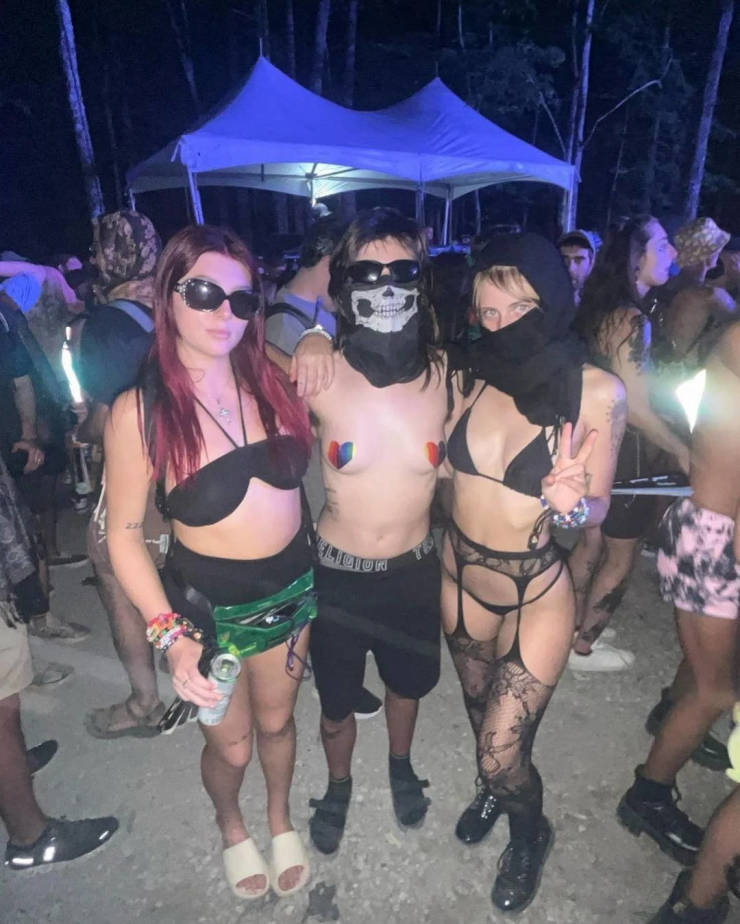 sexy girls at music festivals 41 pics 7 gifs 12.html - 41 HD GIF | Premium Gallery 2023