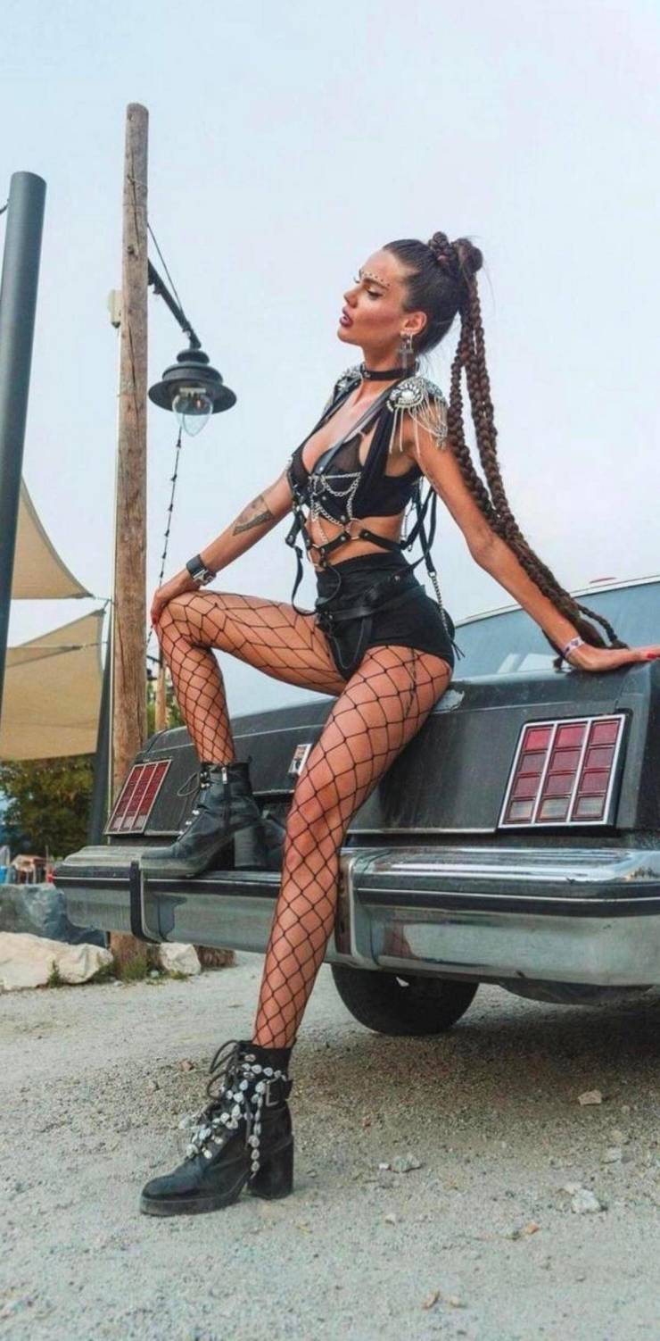 sexy girls at music festivals 41 pics 7 gifs 12.html - 41 HD GIF | Premium Gallery 2023