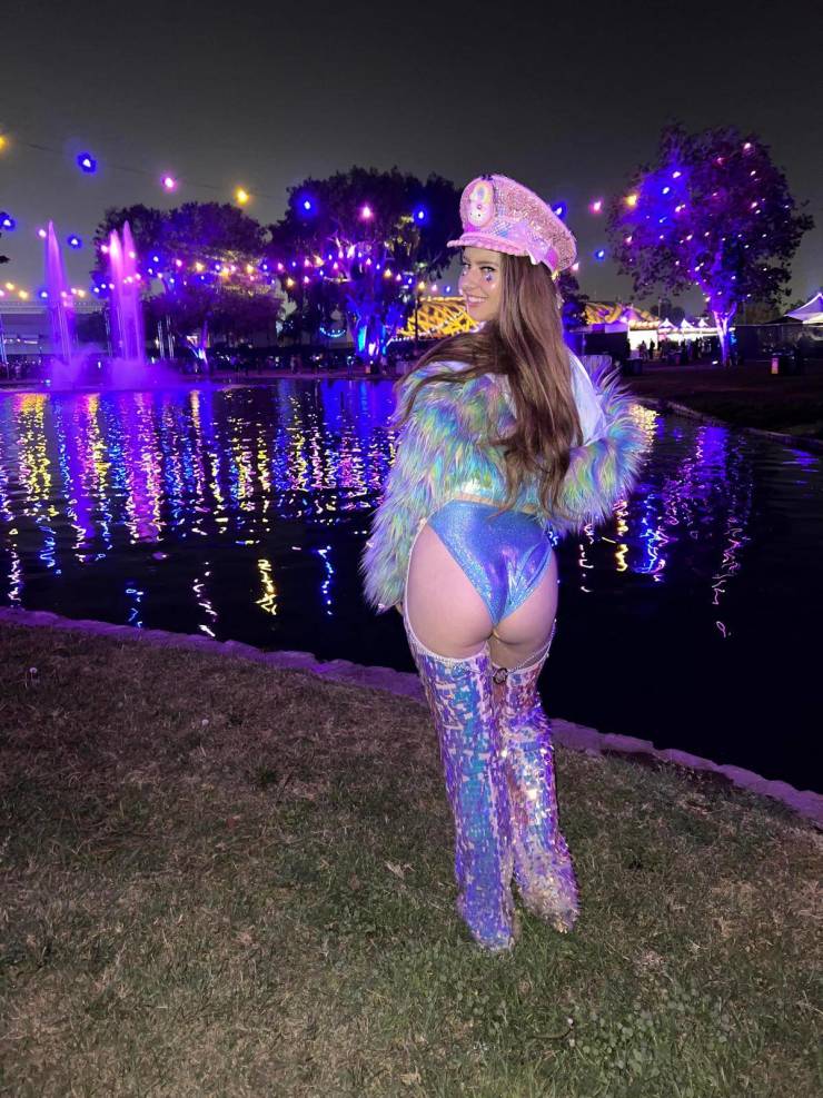 sexy girls at music festivals 41 pics 7 gifs 12.html - 41 HD GIF | Premium Gallery 2023