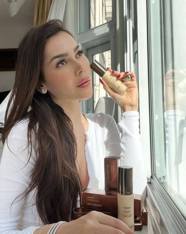 you cant resist these brunettes 41 pics 7.html - 41 HD Photos | Premium Gallery 2023