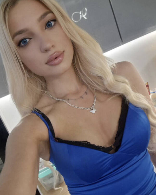 blondes coming in hot 48 pics 19.html - 48 HD Photos | Premium Gallery 2023
